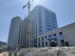 巴中市人民醫院幕墻工程
